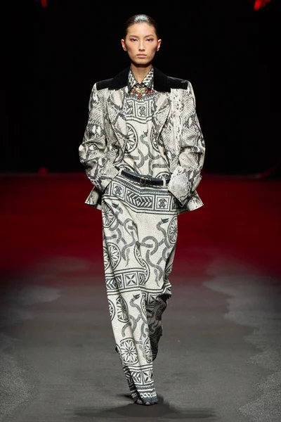 Look 39